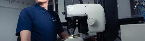 laboratoriotyöskentelyä